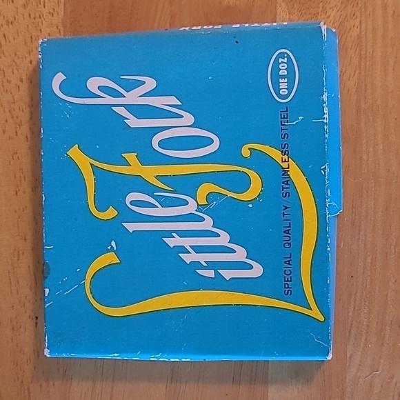 LITTLE FORKS & LITTLE KNIVES Incomplete Set, Perfect For Replacements - Picture 11 of 16